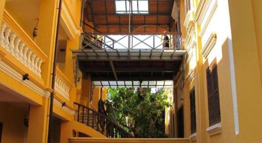 Le Relais De Chhlong Hotel Kratié Exterior foto